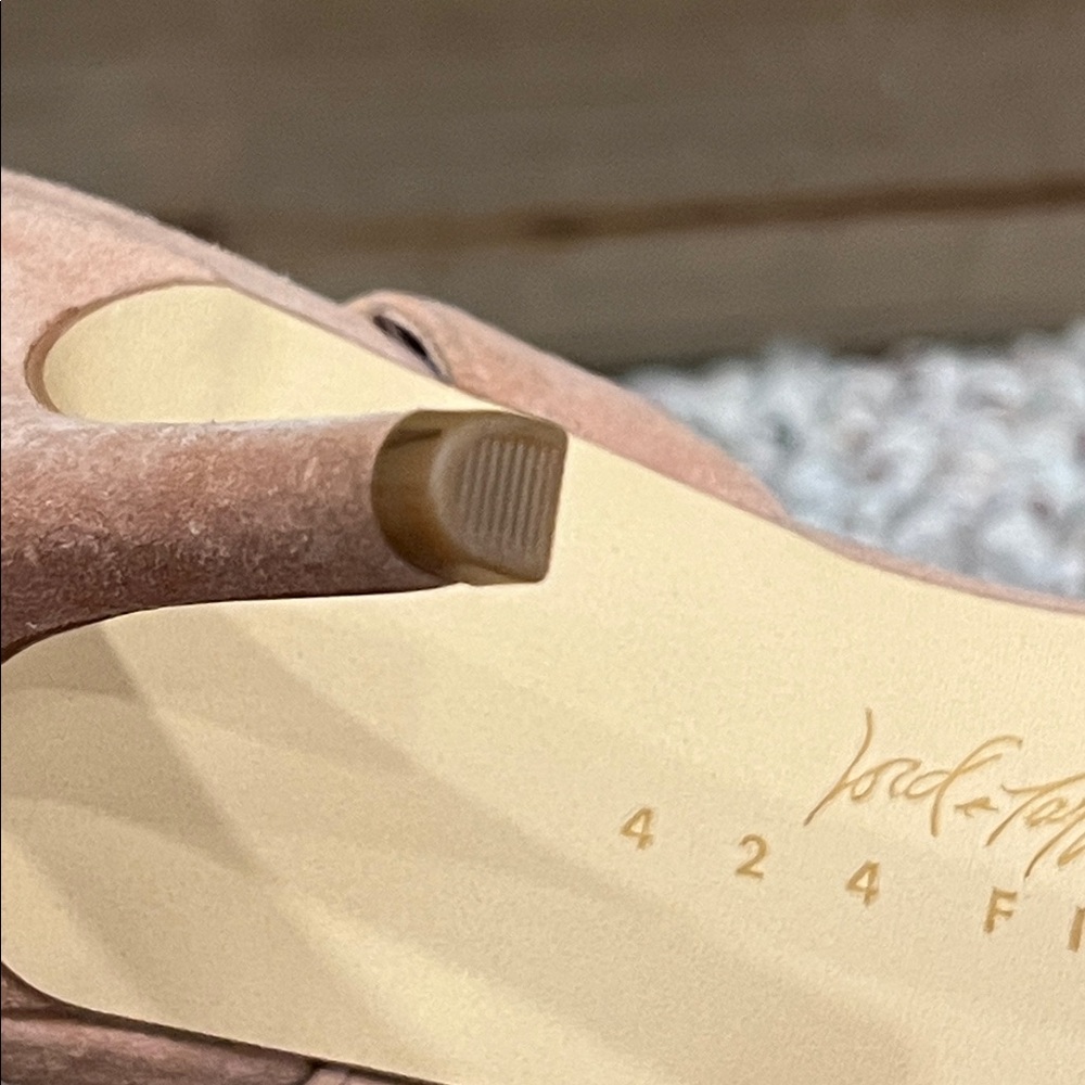 Lord & Taylor 424 Fifth Giovanna Blush Rose Suede Slingback Heels - Picture 12 of 14